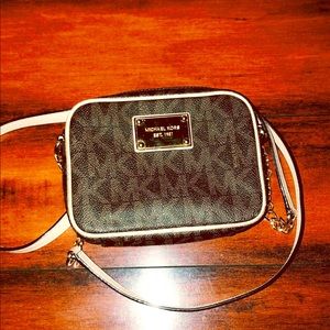 Micheal Kors small satchel